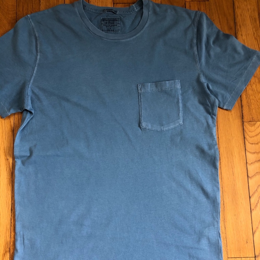 Abercrombie Men’s Pocket T-shirt
